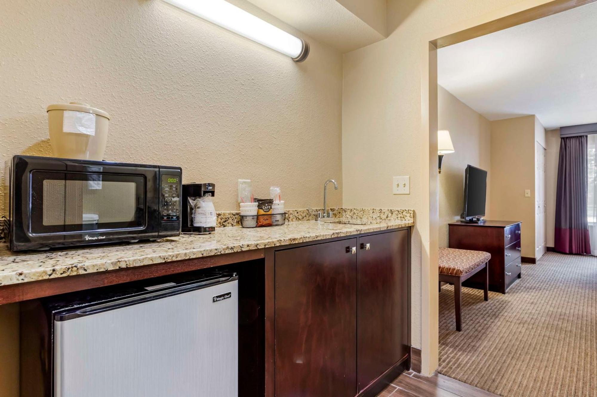Best Western Of Alexandria Inn & Suites & Conference Center Dış mekan fotoğraf